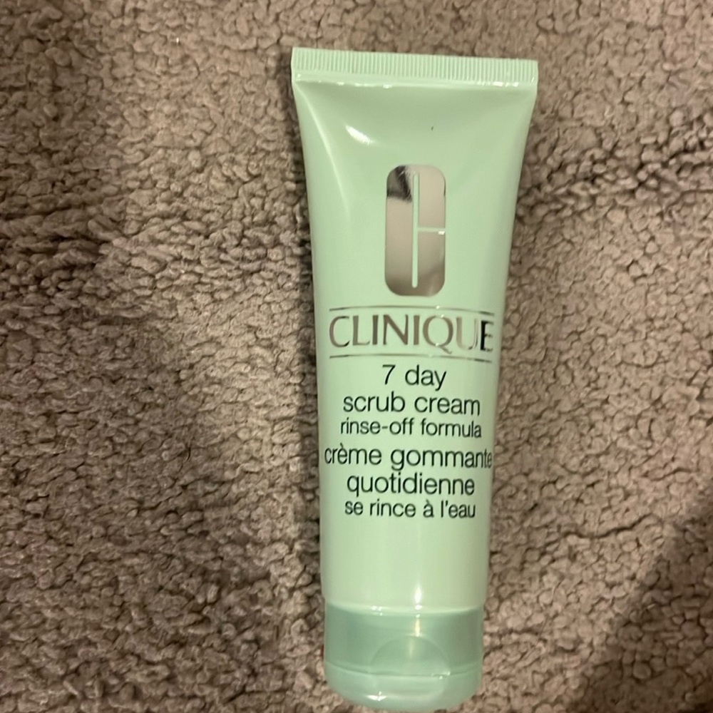 Clinique 7 day scrub cream